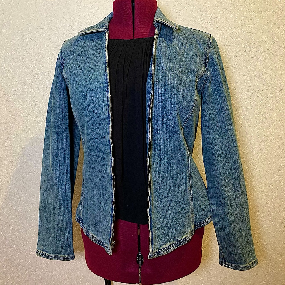 Dana Buchman | Jean Jacket with Collar and Mid Zipper 12📫🔆
